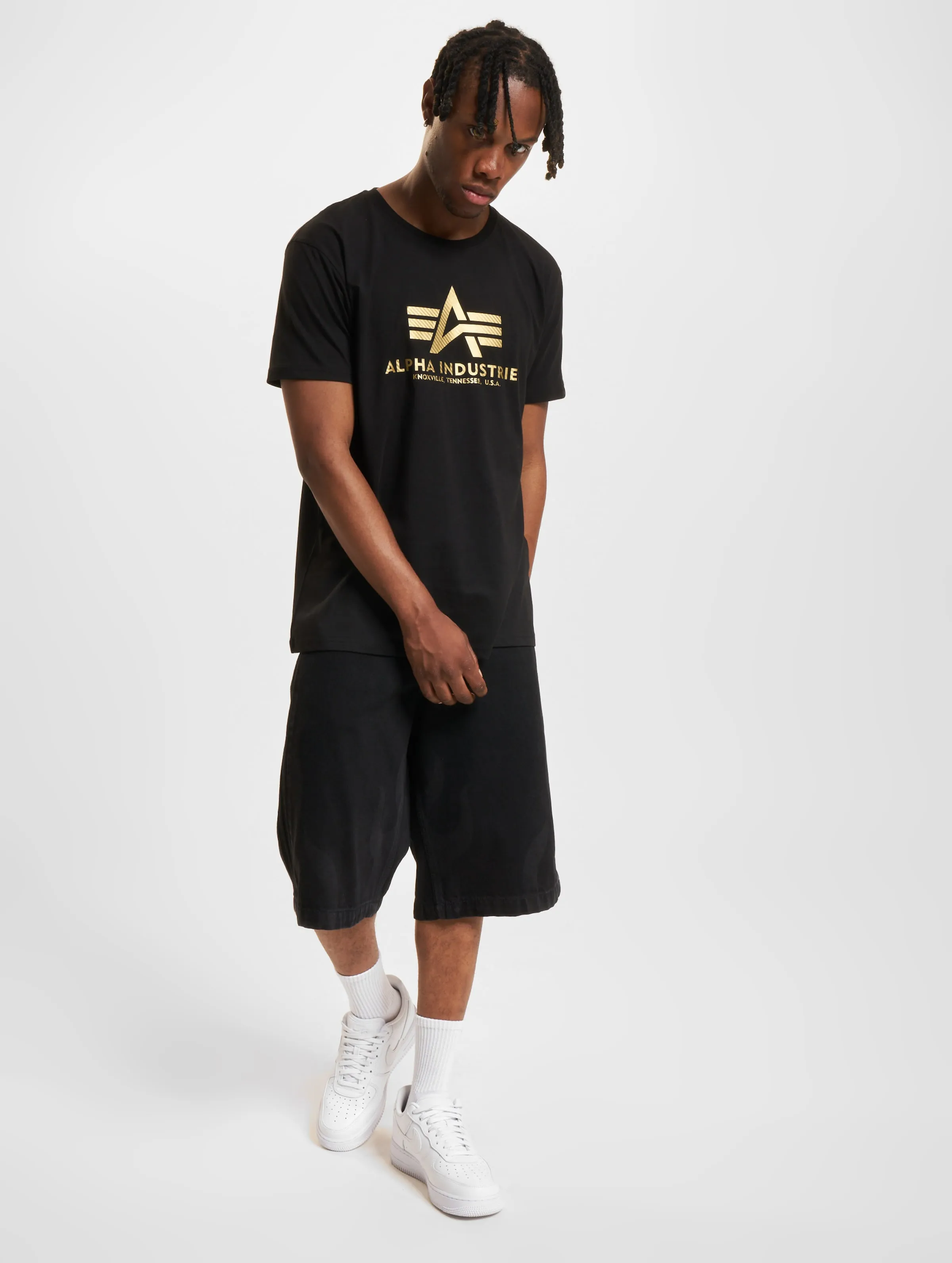 Alpha Industries Basic Carbon T-Shirts