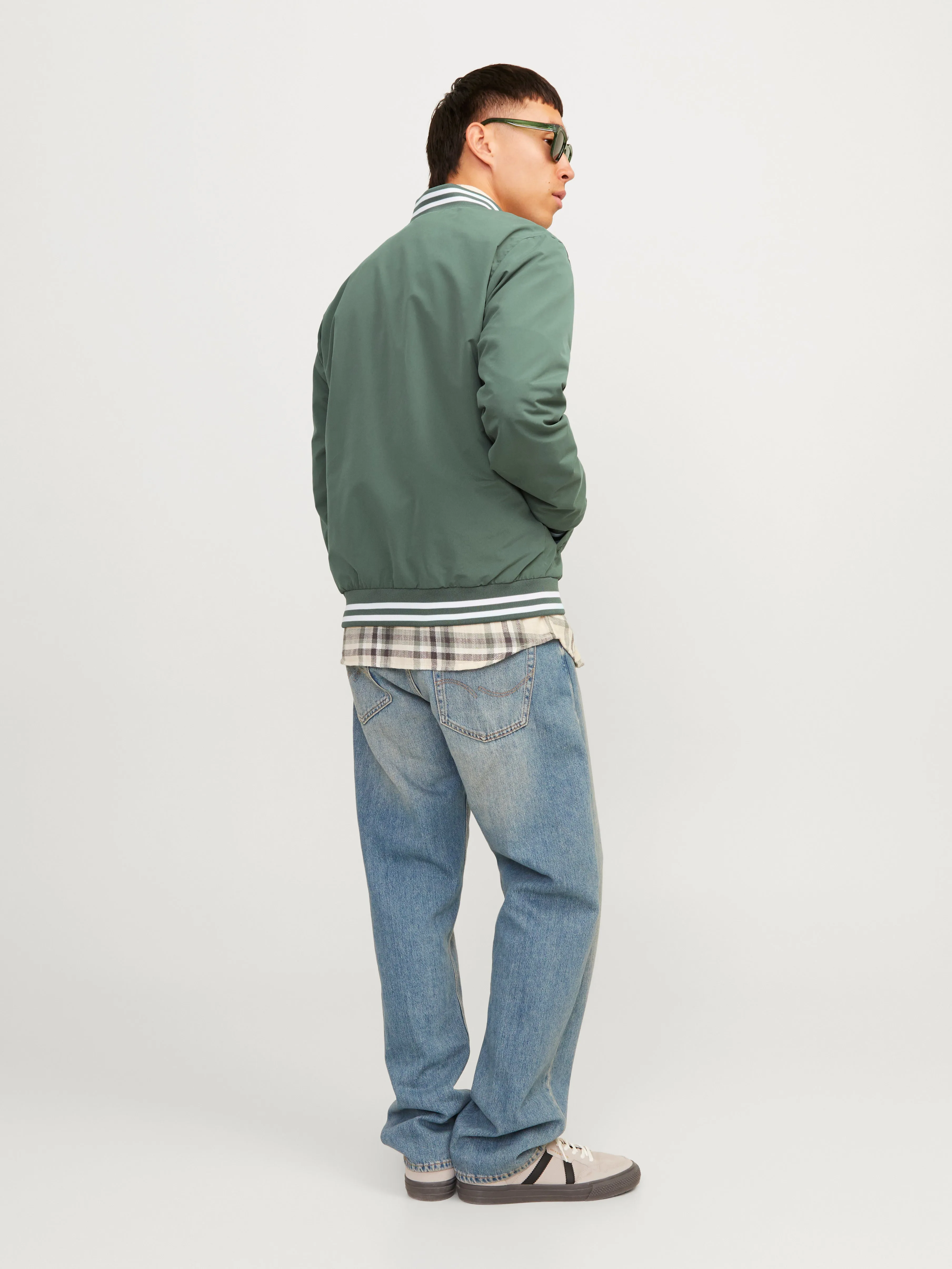 Chaqueta bomber | Verde intermedio | Jack & Jones®