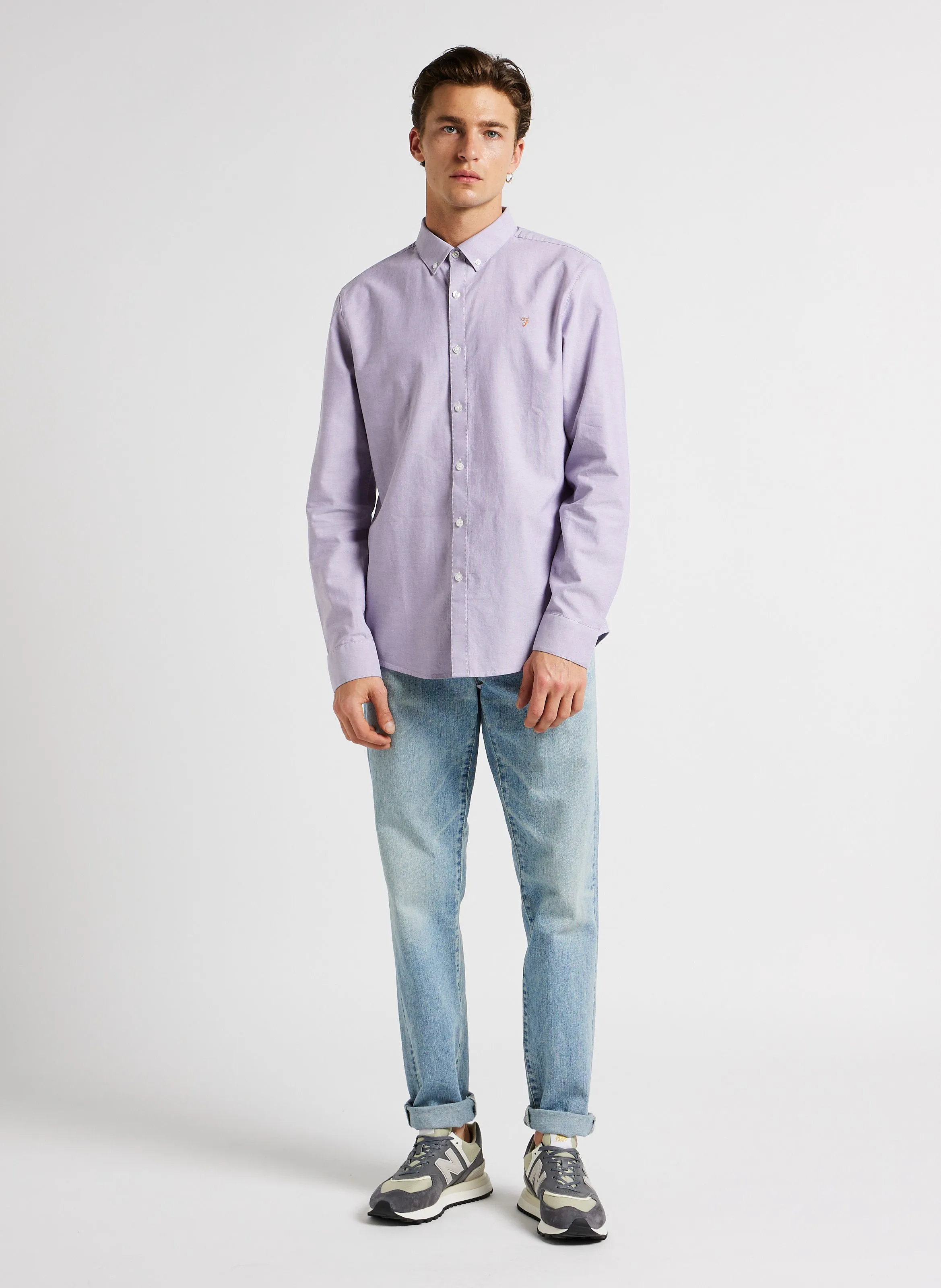 FARAH BREWER - Camisa slim-fit de algodón orgánico con cuello americano en violeta