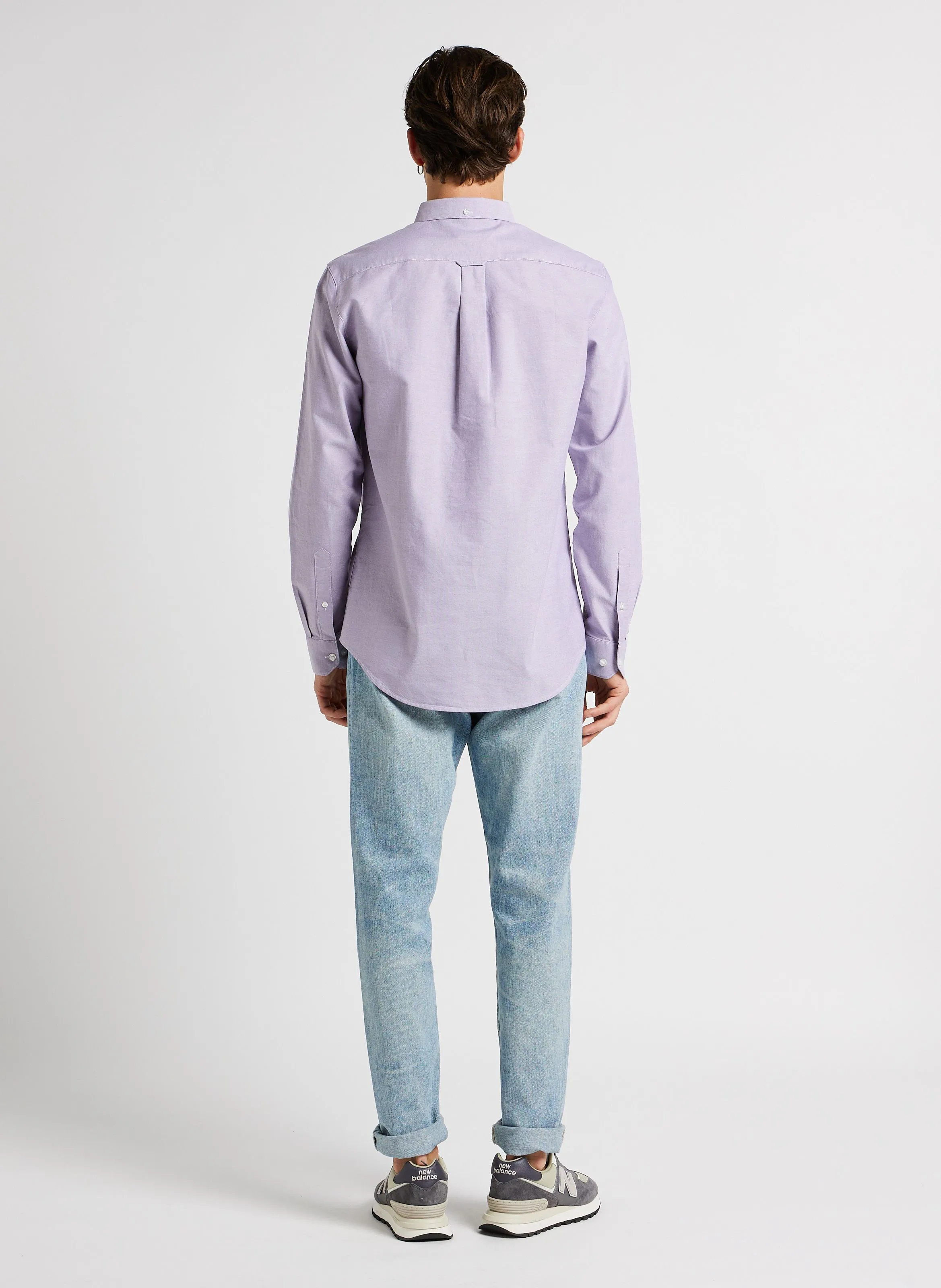 FARAH BREWER - Camisa slim-fit de algodón orgánico con cuello americano en violeta