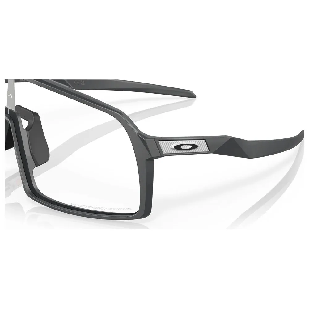 Gafas Oakley Sutro Matte Carbon Clear to Black Iridium Photochromic