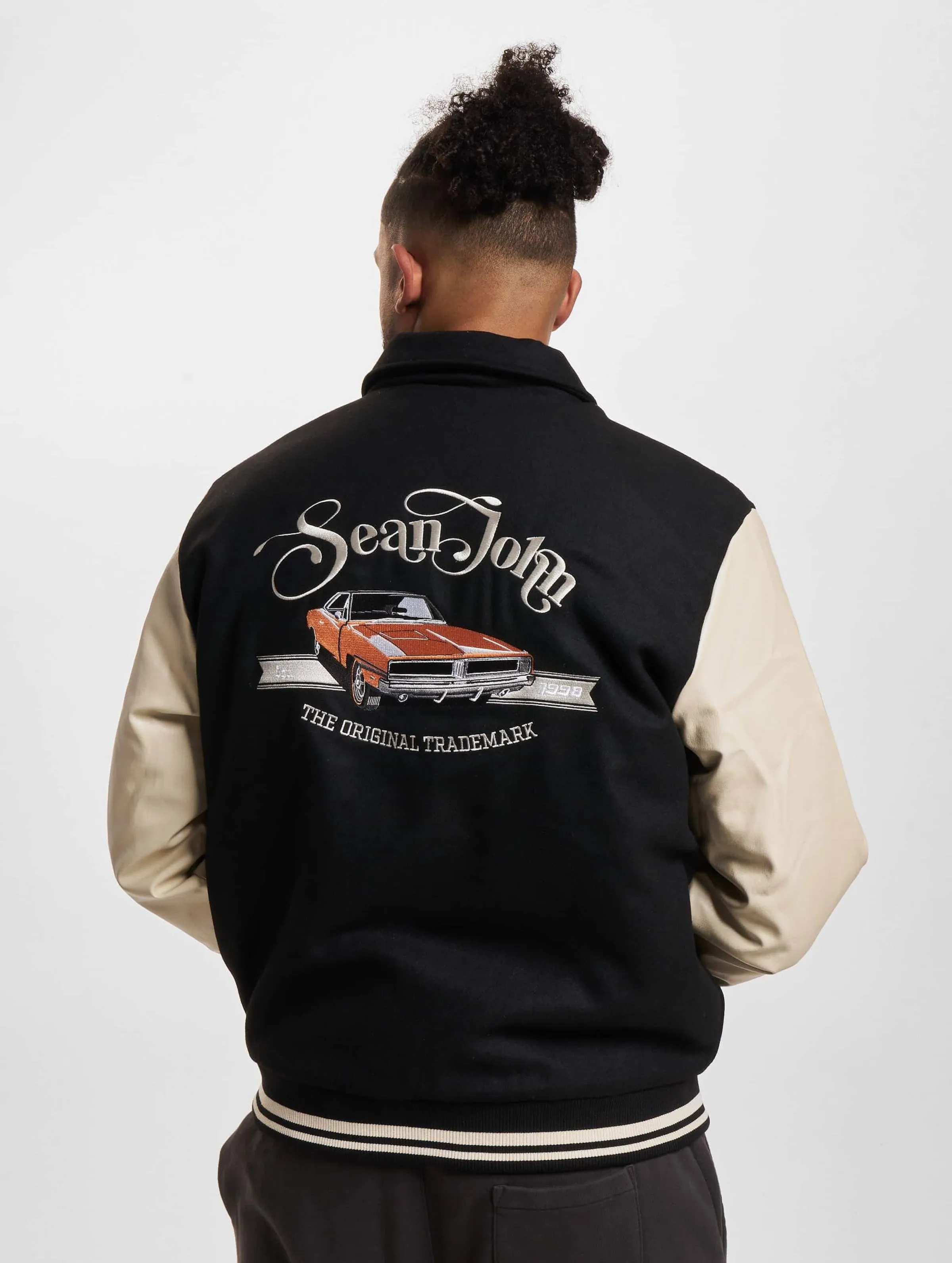 JM233-023-2 SJ Script Logo Retro Car College Jacket