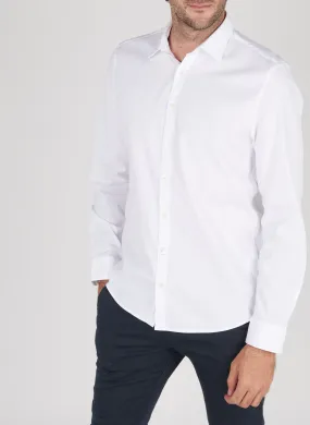 MARC O'POLO Camisa shaped fit de algodón con cuello clásico en blanco