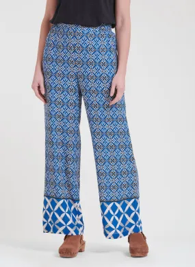 Pantalón vaporoso estampado en azul