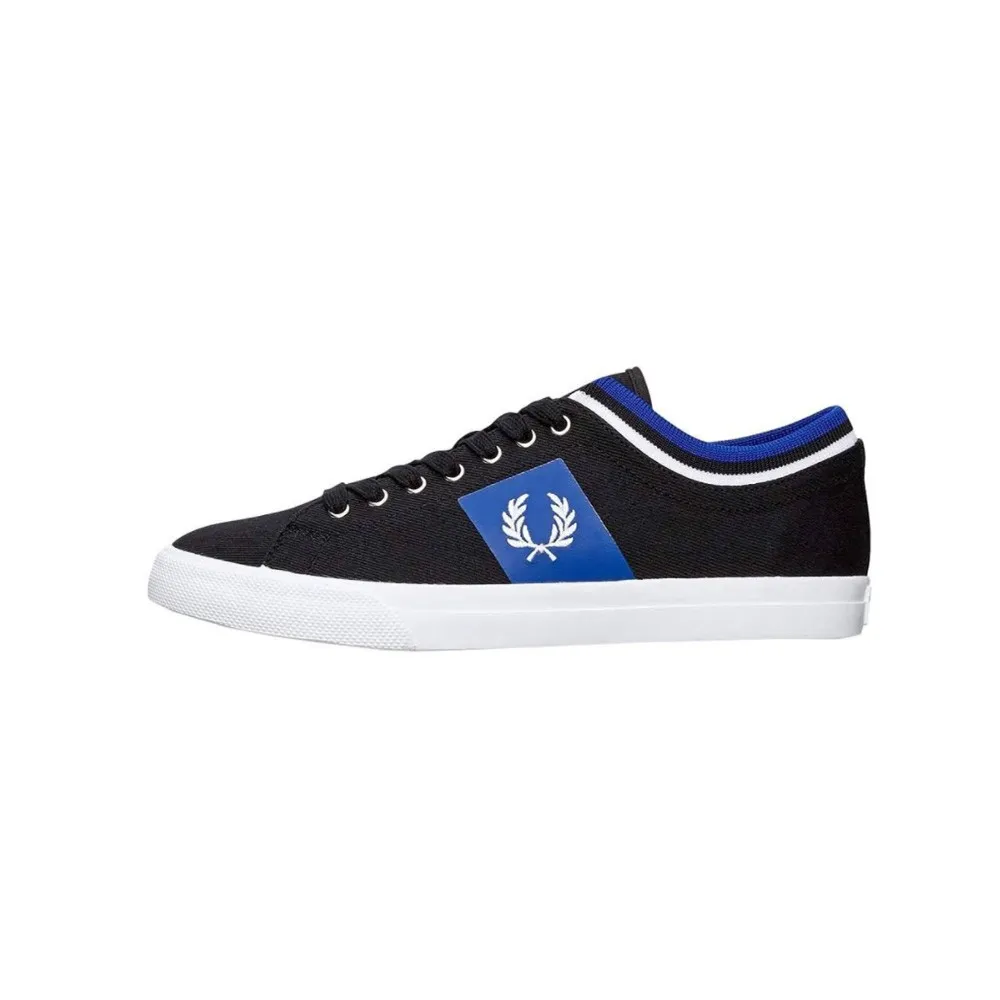 Sneakers Fred Perry B7106 Color Negro