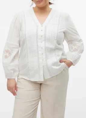 VERO MODA CURVE JAMILLA - Camisa de algodón con cuello de pico en blanco